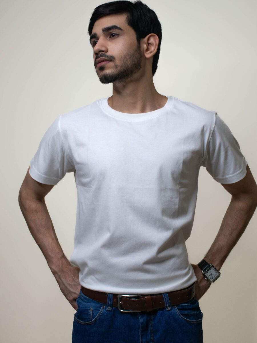 Men's White Solid Round Neck Cotton Slim Fit T-Shirt
