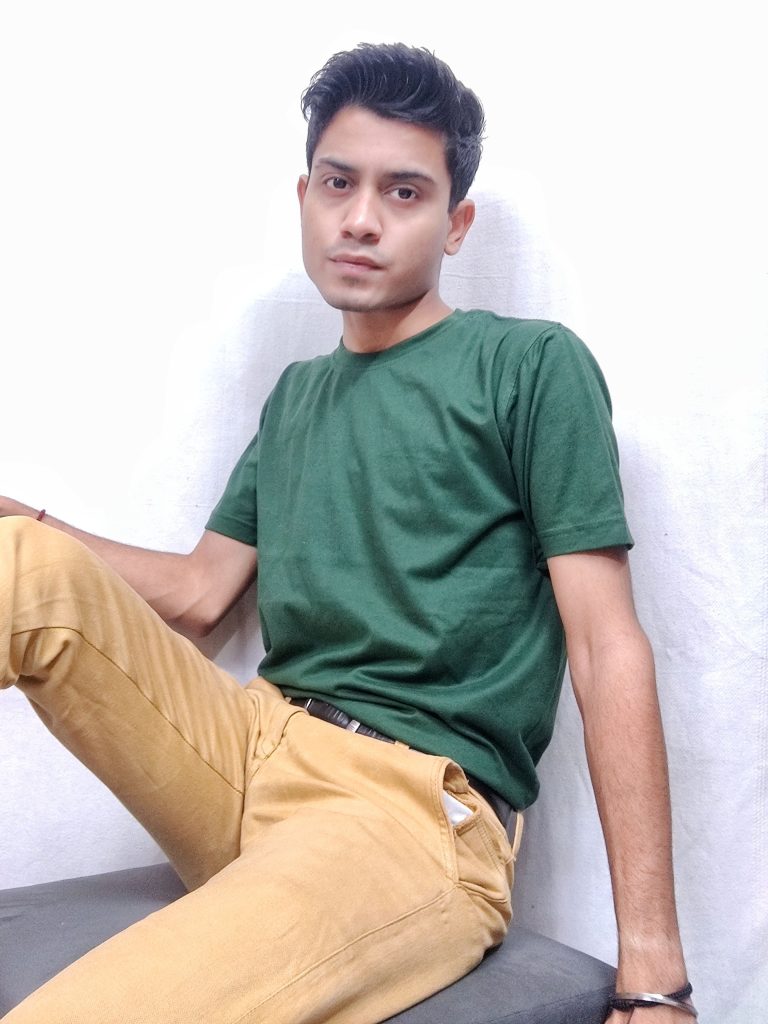 Dark green plain t shirt