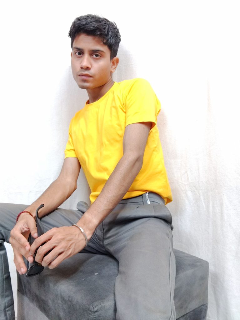 solid yellow round neck t shirt